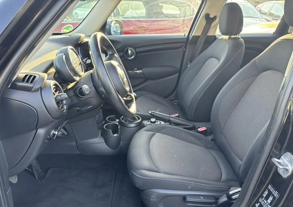 MINI Cooper cena 55555 przebieg: 66666, rok produkcji 2016 z Sosnowiec małe 466